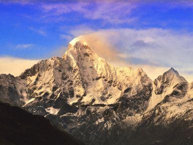 四姑娘山