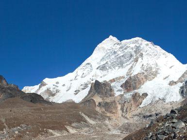 马卡鲁山