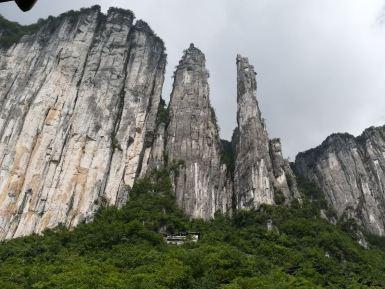 大楼门群峰