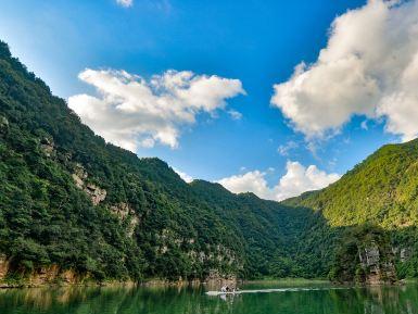 金秀圣堂湖景区